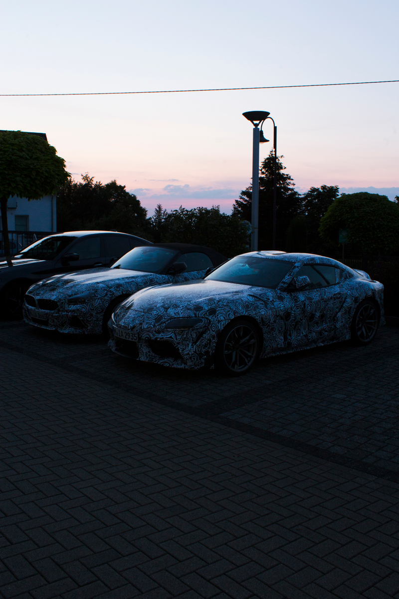 Illustration for article titled Oh Cool It's the Toyota Supra and BMW Z4 Just Hanging Out